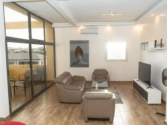 3 Chambres Avec Balcon Et Large Terrasse Dakar 0*,