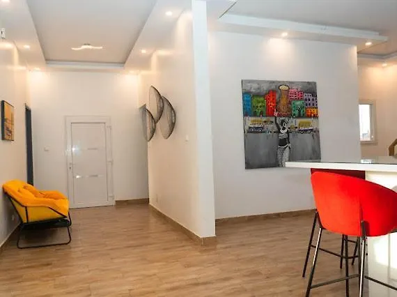3 Chambres Avec Balcon Et Large Terrasse Dakar Apartment