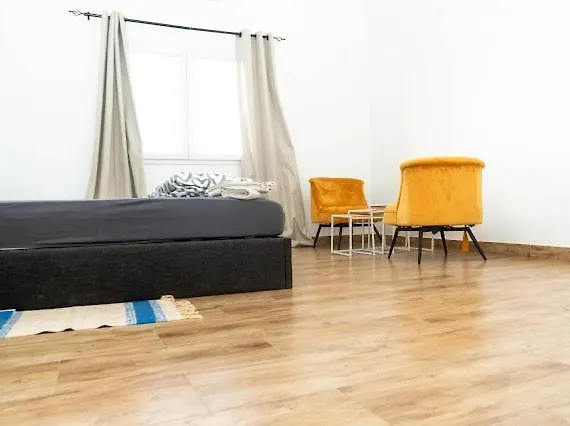 3 Chambres Avec Balcon Et Large Terrasse Dakar