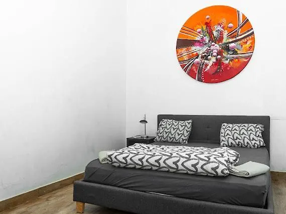 Daire 3 Chambres Avec Balcon Et Large Terrasse Dakar